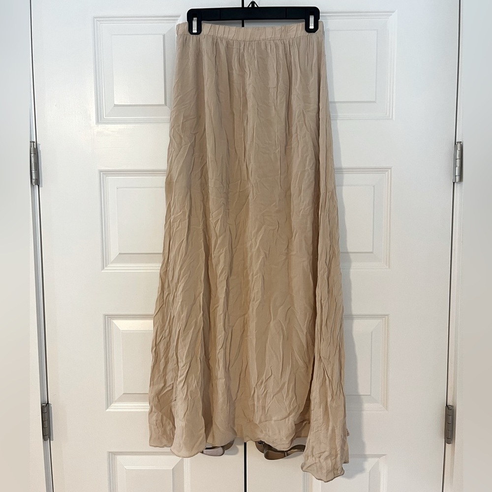 Tea and Rose beige maxi skirt. Sz 2.